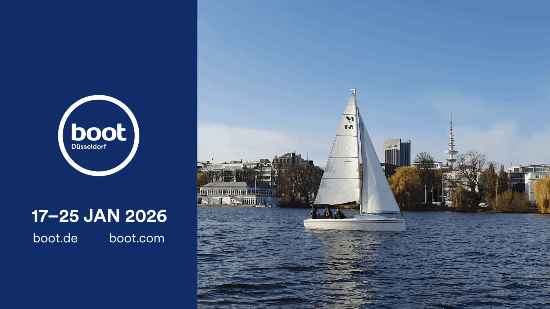 Segelboot Milan 22 auf dem Wasser mit Logo der Messe boot Düsseldorf 2026