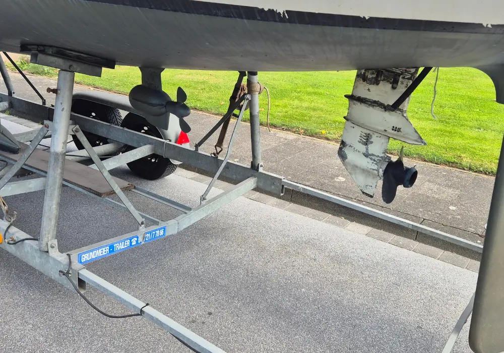 Neptun 27 mit E-Motor und Benzin-Außenborder – Segelboot kaufen