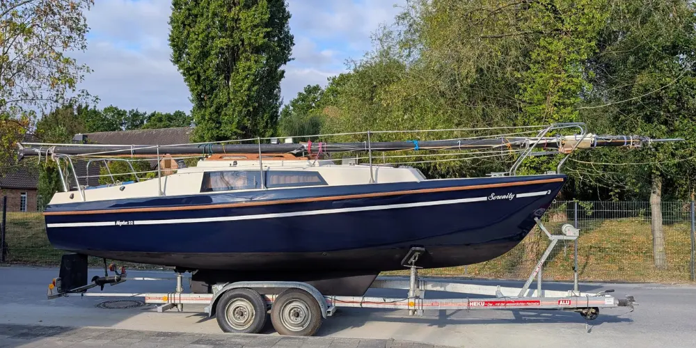 Neptun 22 Segelboot kaufen – Baujahr 1991, GFK Kielschwerter mit Hubdach und Alu-Trailer