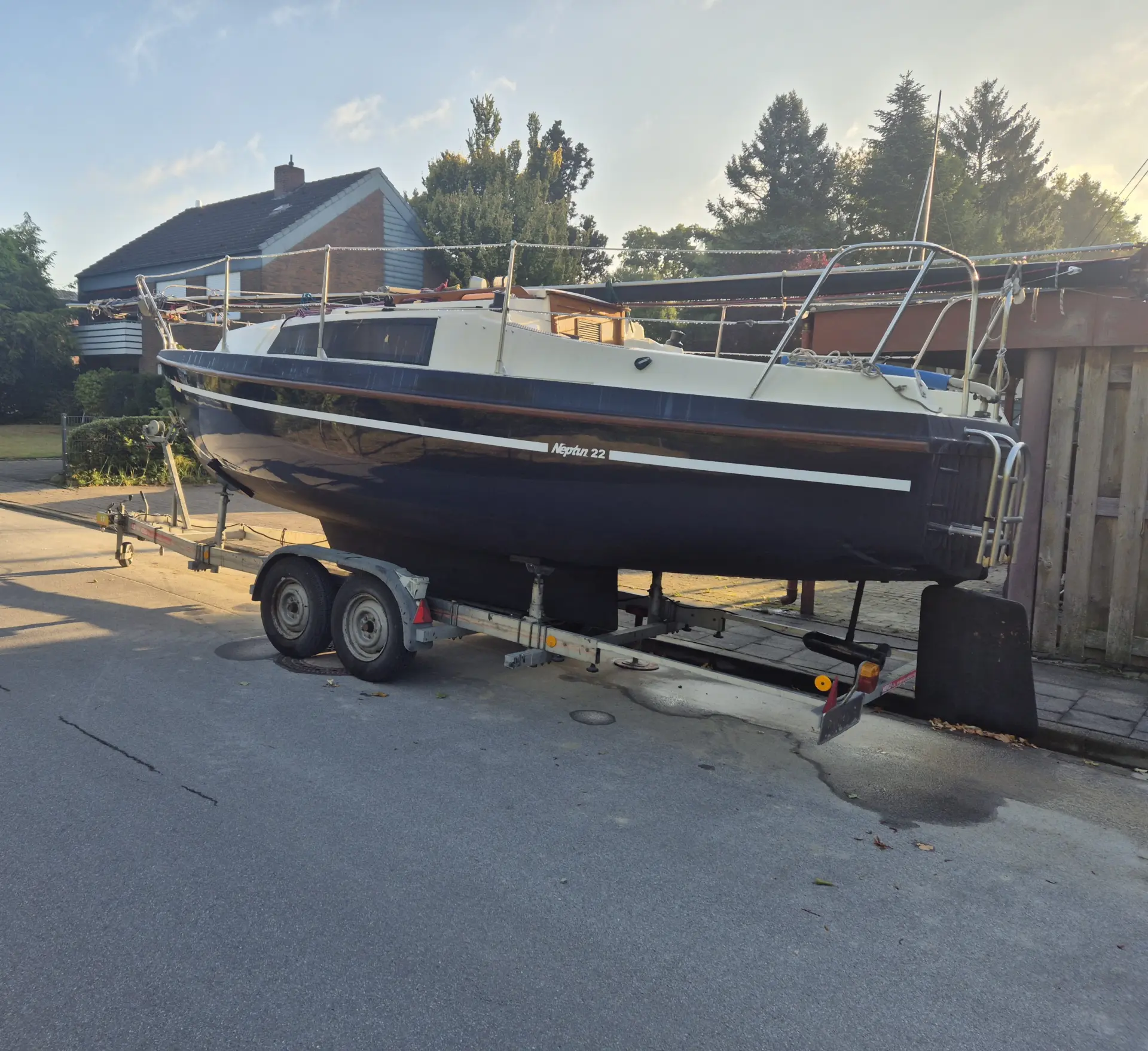 Neptun 22 Segelboot kaufen – Kielschwerter mit Hubdach und Trailer, Baujahr 1991