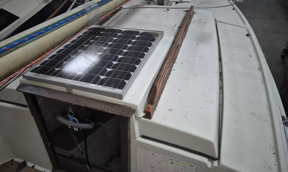 Solarmodul auf dem Deck der gebrauchten Neptun 20