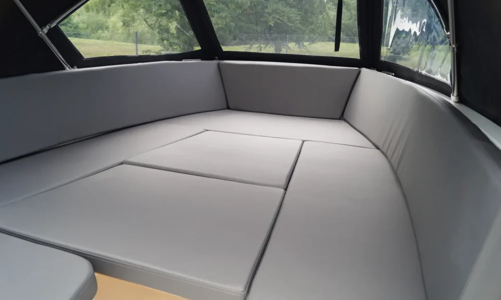 Viel Platz zum Entspannen auf hochwertigem Diamante-Polster