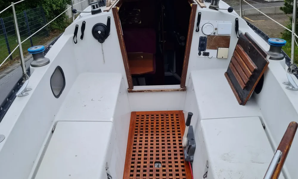 Neptun 27 Vorschiff Deck Baujahr 1977