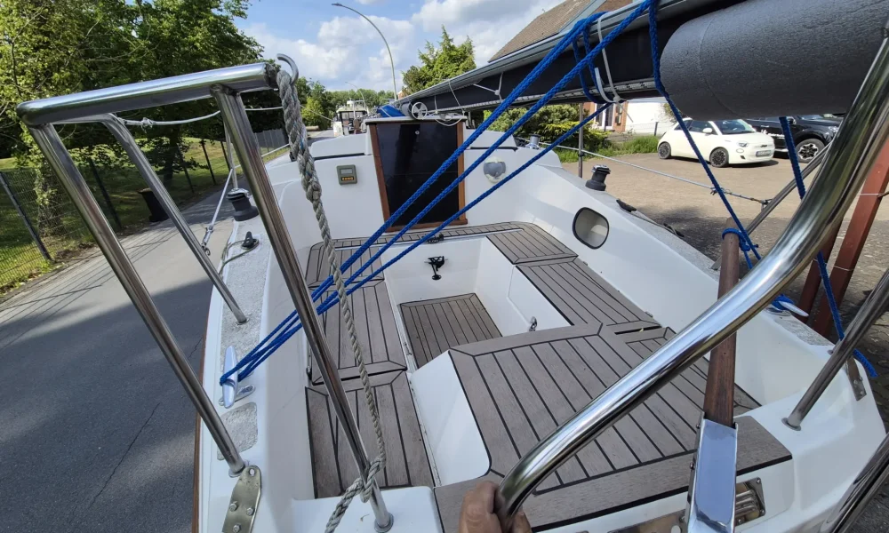 segelboot_kaufen_neptun20_hubdach_langkoje_kielschwerter_plicht